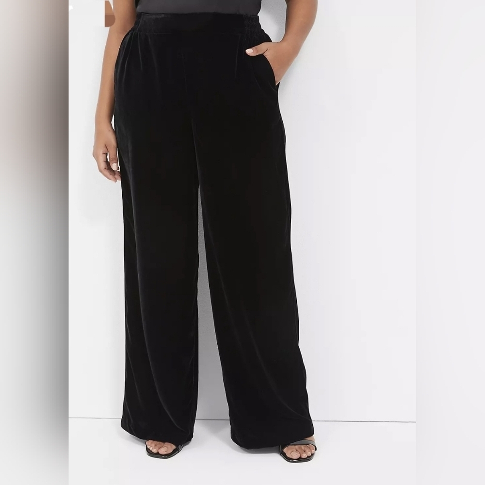 Women's Lane Bryant Black Velvet Pull On Mid-Rise Wide Leg Pants Size 14